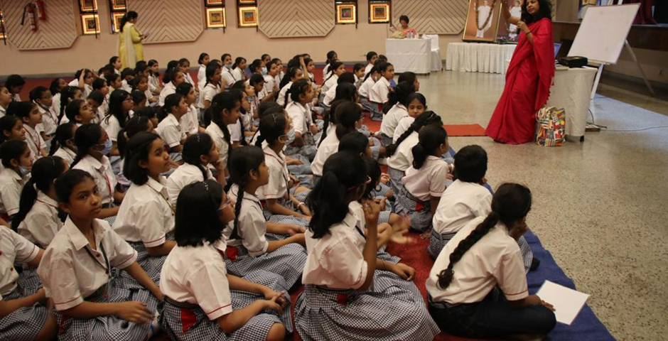 Richa Jha talks to students about the power of reading