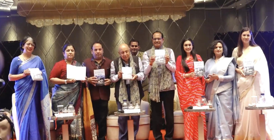 Kanika Hasrat, Suchitra Sajid Dhanani, Shibu, Apra Kuchhal, Unnati Singh and Surbhi Dhupar with Prem Prakash and Shivraj Singh Chouhan